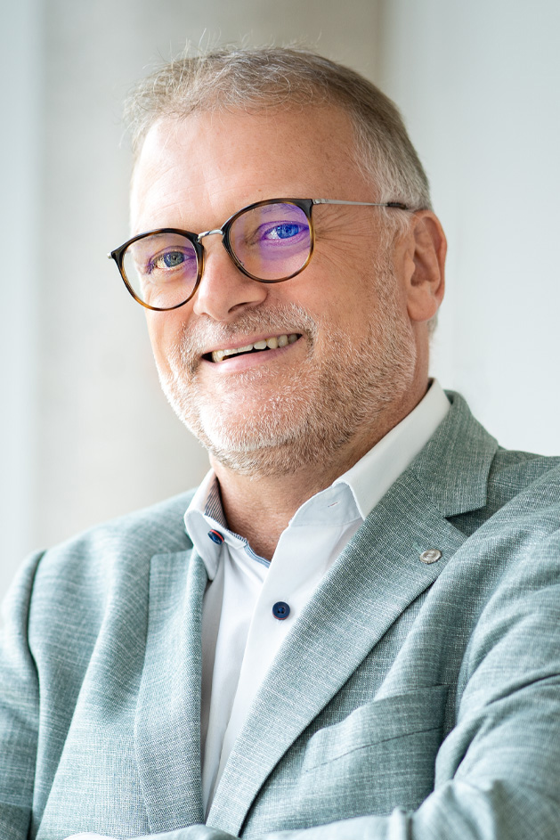 Ulrich Dönges - hameln pharma